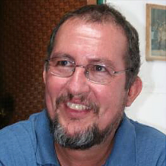 Dr. Eduardo Carrillo